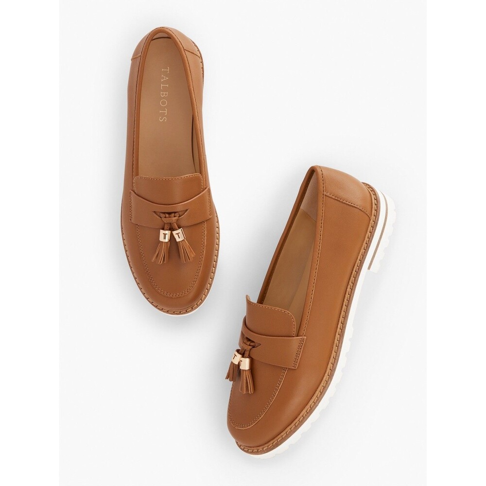 Talbots Laura Loafer 7 Women Leather Slip on Shoes Lug Sole Tassels Classic